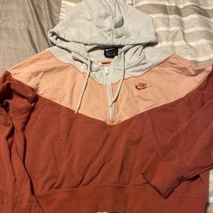 Nike 3/4 zip. Crop style. Sz XL